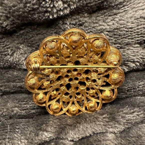 Pin - Picture 4 of 5